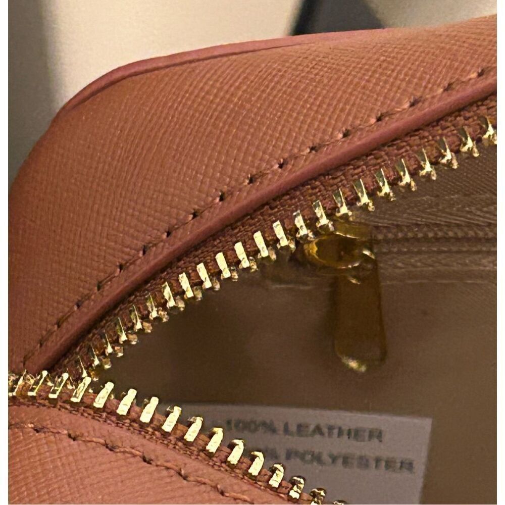 Joy Clean and Chic Leather Crossbody Bag Plus Card Case - Picture 7 of 8